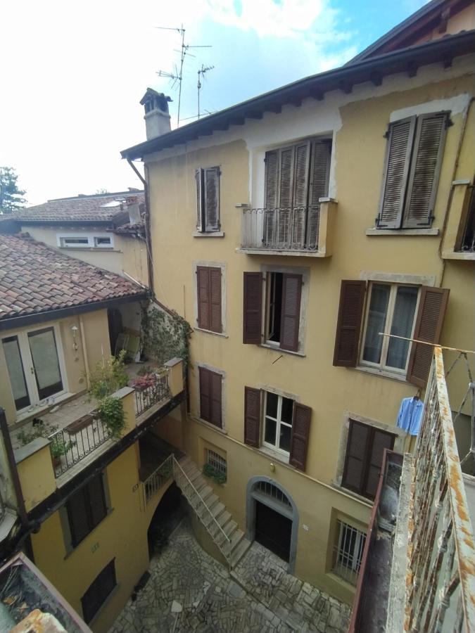 Casa Lalla In Centro Storico A Бергамо Екстер'єр фото